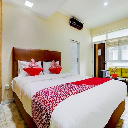 OYO 90140 Nginep Yuuk Guest House Cirebon Extérieur photo